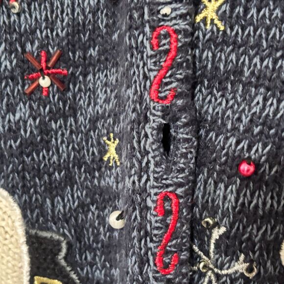 Designers Originals Joy Blue Button Cardigan Santa Embroidery Appliqué Size M - Picture 7 of 14